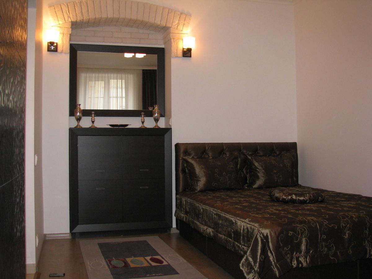 Apartment On Staroievreiska Lwów Zewnętrze zdjęcie